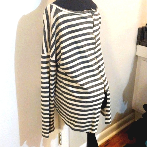 Daytrip size large. - Picture 6 of 8